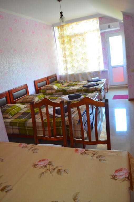Alex'S Cosy Guesthouse Tbilisi Zimmer foto