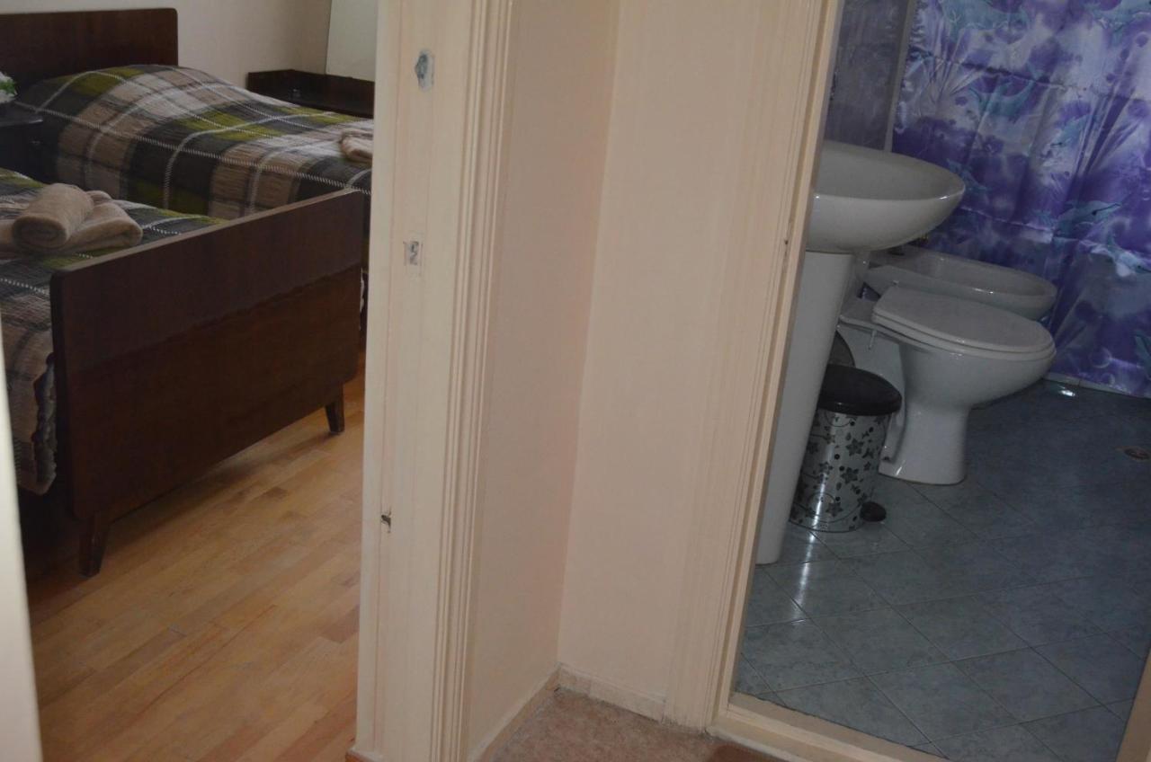 Alex'S Cosy Guesthouse Tbilisi Zimmer foto